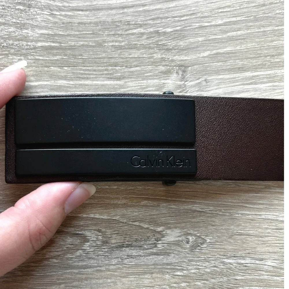 Calvin Klein Mens Brown Genuine Leather Belt Sz 42 Classic Everyday Minimalist